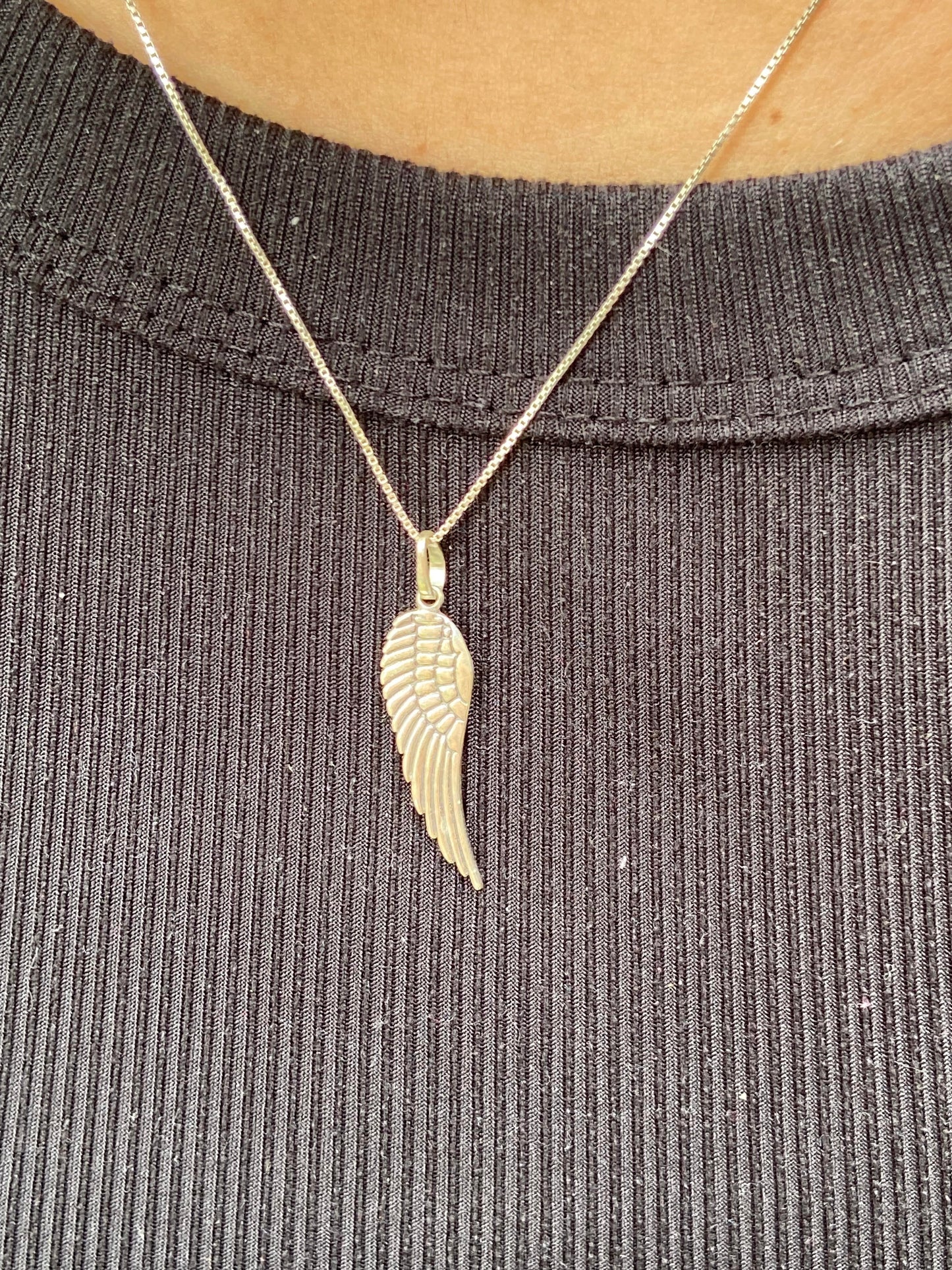 Angel wing pendant