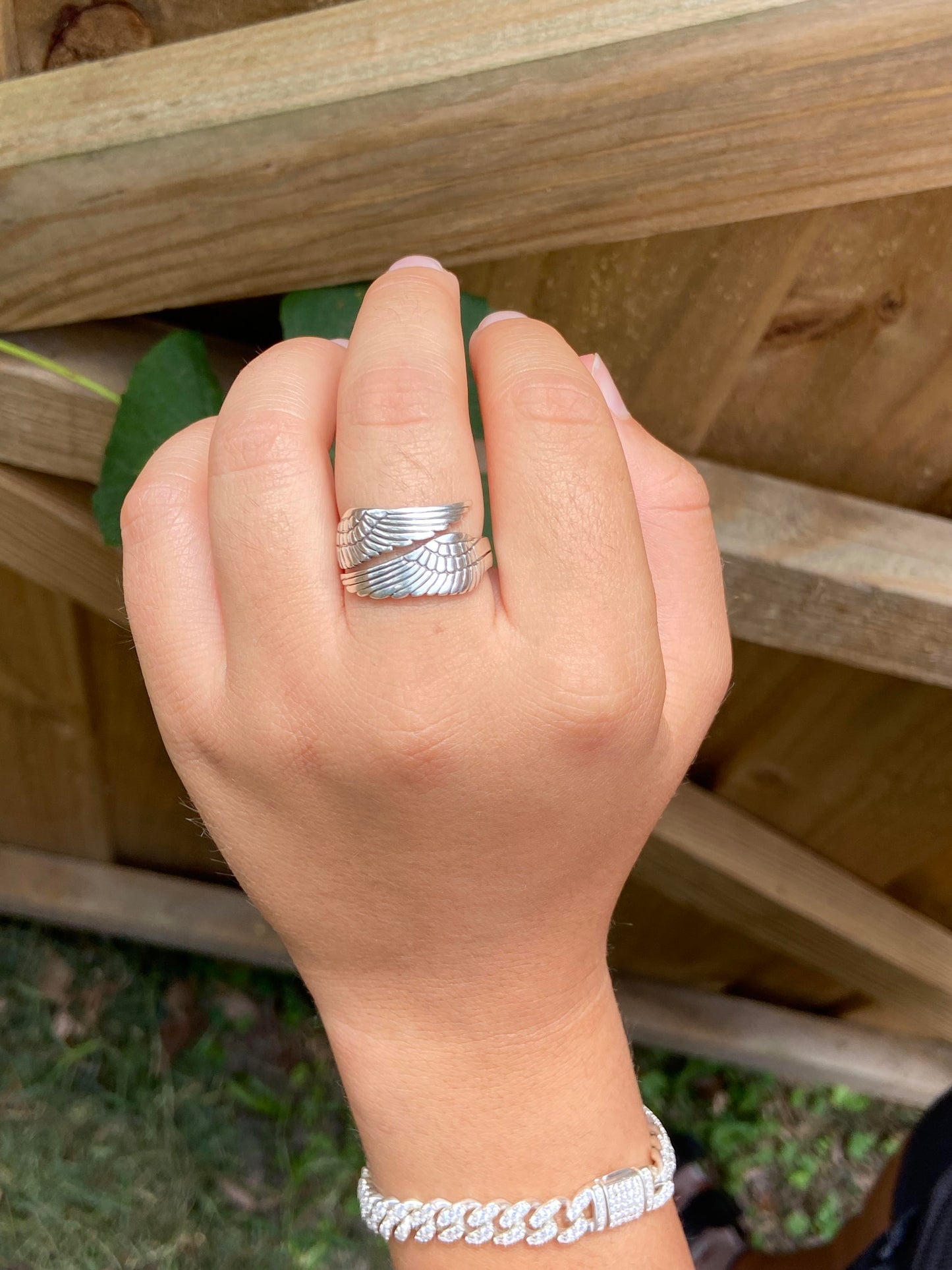 Angel wings ring