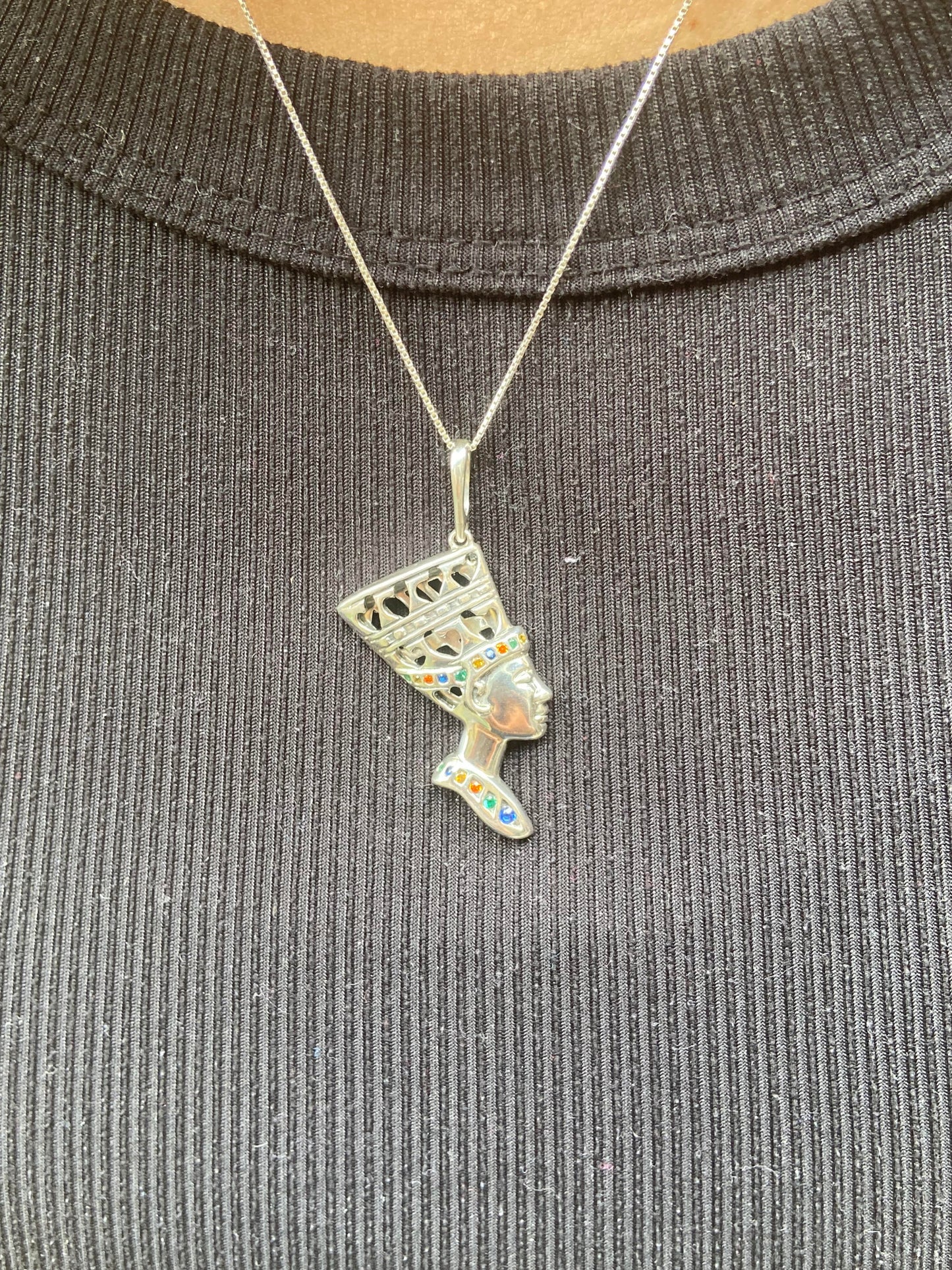Queen Nefertiti pendent