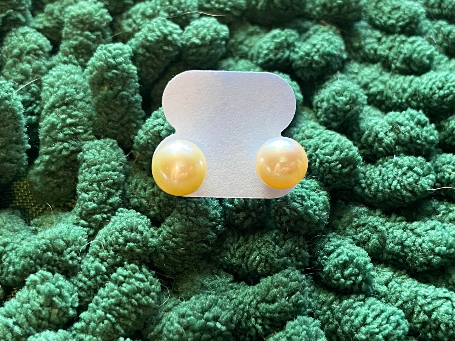 Sunny pearls